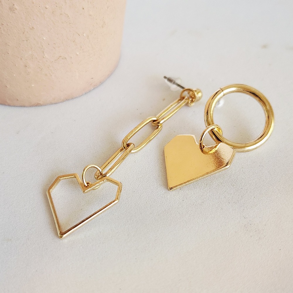 Asymmetrical Gold Tone Heart Earrings‎ Paperclip Chain Drop Mismatched Geometric